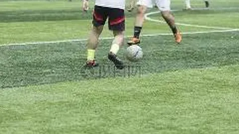 “活塞豪取六连胜，势如破竹！一场势不可挡的大胜，步行者能否抵挡活塞的强势冲击？”